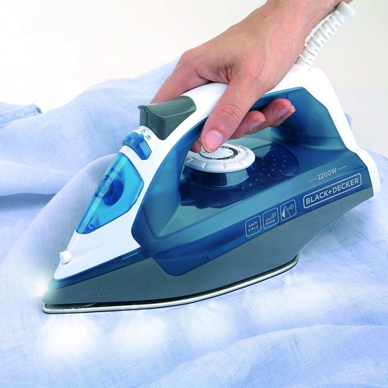 Steam iron Black Decker BXIR2200E (2200W)