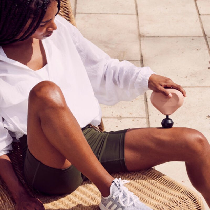 Therabody Theragun mini 2.0 massager DESERT ROSE