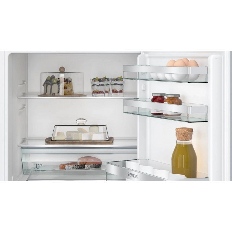 Siemens iQ500 KU21RADE0 fridge Built-in 134 L E