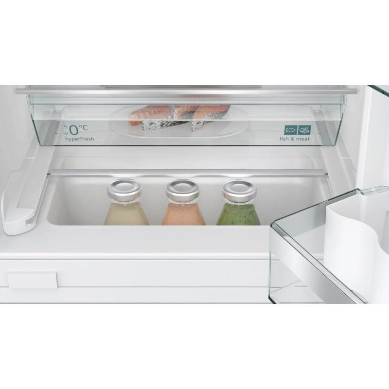 Siemens iQ500 KU21RADE0 fridge Built-in 134 L E