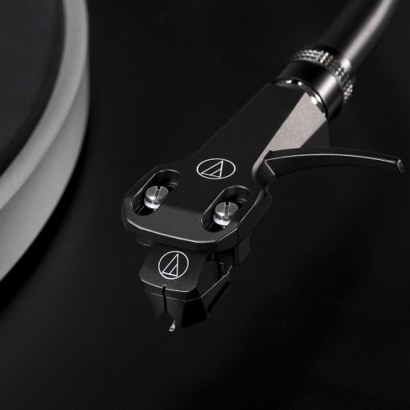 Audio-Technica AT-LP5X platine Tourne-disque à entraînement direct Noir Manuel