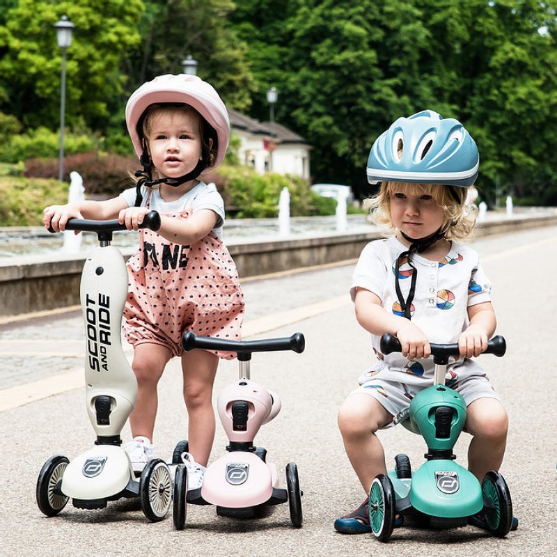 Scoot & Ride Highwaykick 1 Kids Three wheel scooter Green