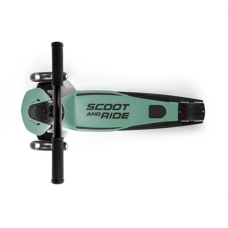 Scoot & Ride Highwaykick 5 Universal Three wheel scooter Green