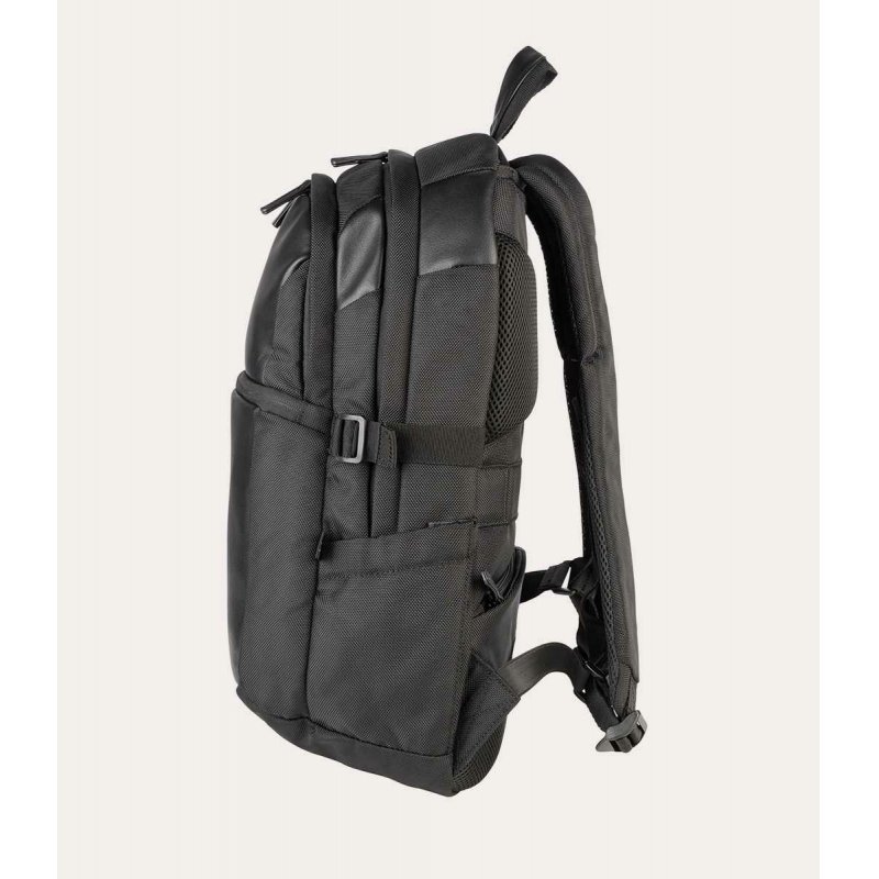 Tucano Bravo backpack for 16" MacBook Pro & Laptops 15.6"