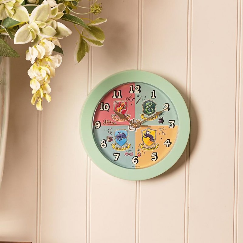 HARRY POTTER - Les 4 Maisons - Horloge Murale 'Phosphorescent'