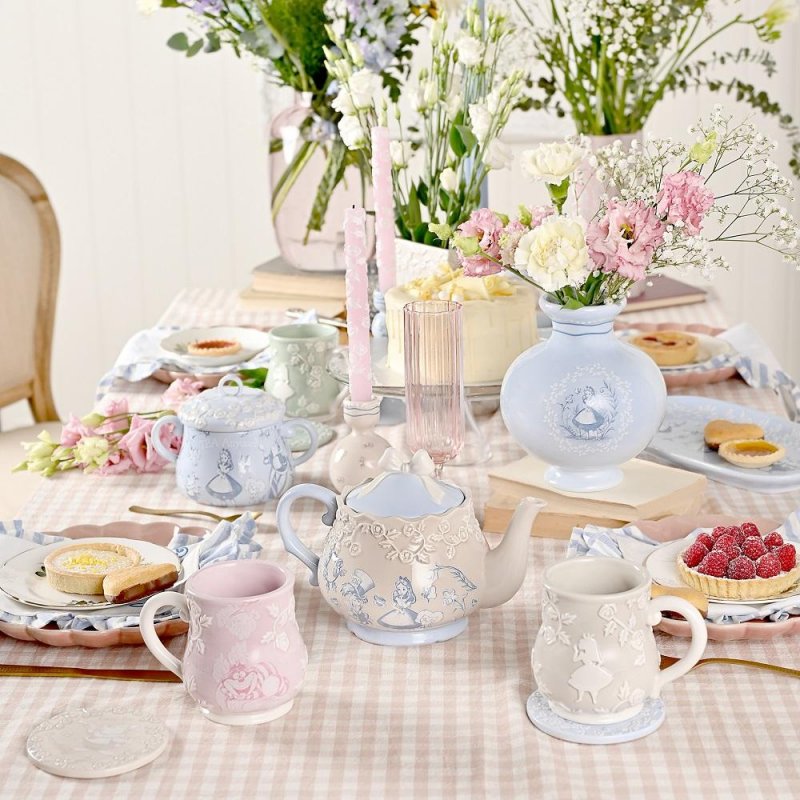 ALICE AUX PAYS DES MERVEILLES - Alice - Vase