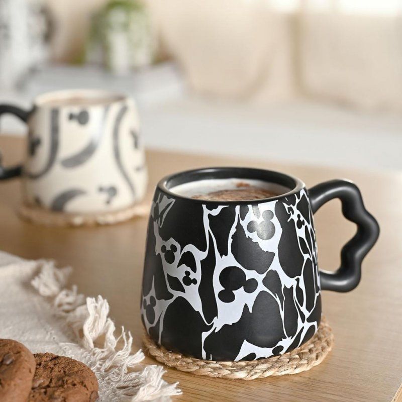 MICKEY - Shapes - Black&White - Effet Craquelé - Mug 3D
