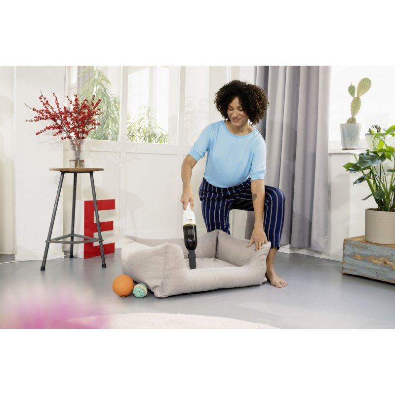 Kärcher CVH 2 handheld vacuum Black White Bagless