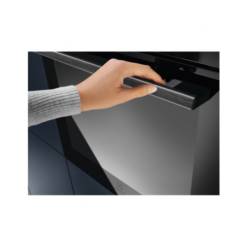 Electrolux EOC8P39WZ 72 L 3380 W A Black