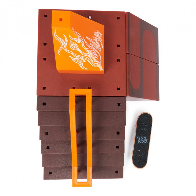 Tech Deck Pyramid Shredder 2.0 Finger board set