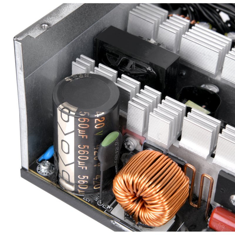 700W Thermaltake Smart W3