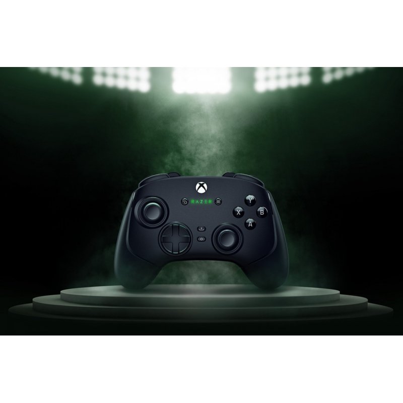 Razer Wolverine V3 Pro Noir, Blanc USB Manette de jeu Analogique PC, Xbox Series S, Xbox Series X