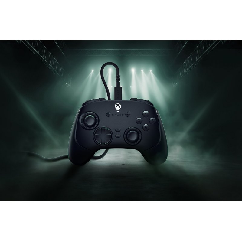 Razer Wolverine V3 Tournament Edition Black, White USB Gamepad Analogue PC, Xbox Series S, Xbox Series X