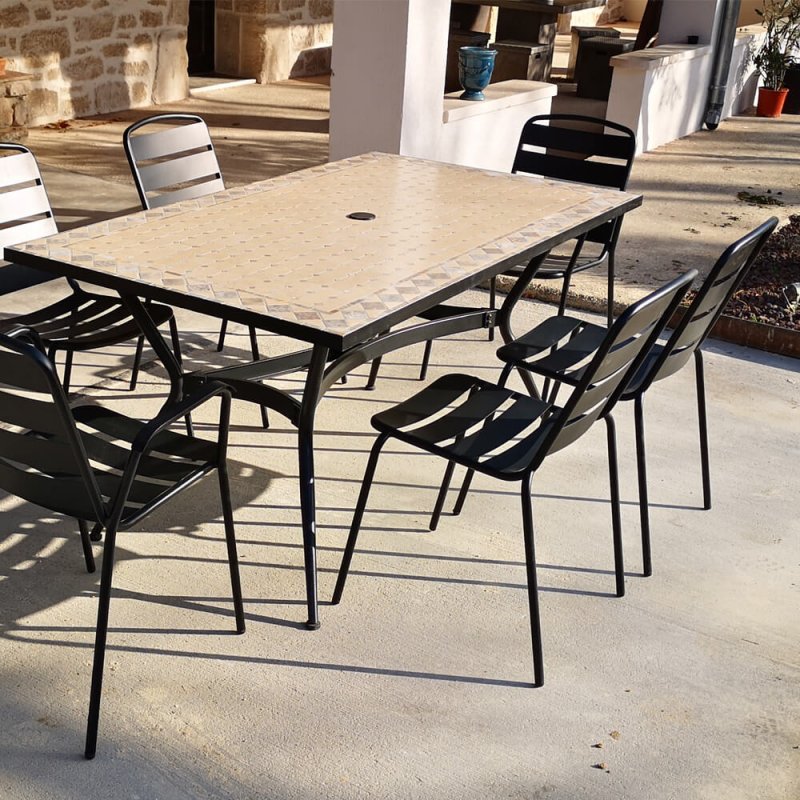 4 Chaises 2 Fauteuils Table Rect Zelie 160x90cm avec Plateau en Mosaïque, Pied en Métal avec Trou Parasol
