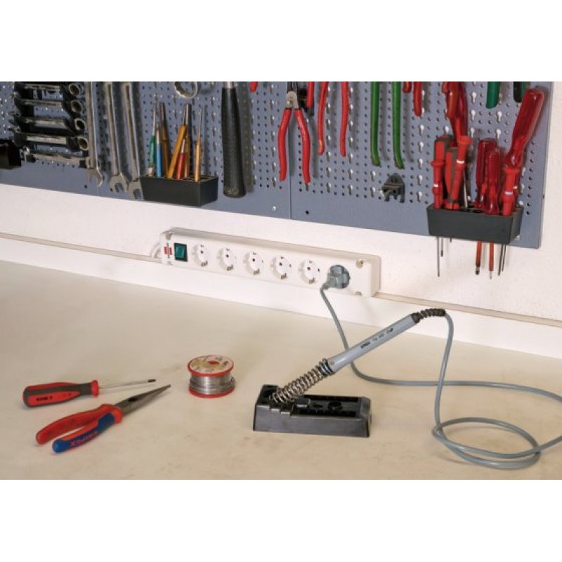 Power extension 1.5 m 4 AC