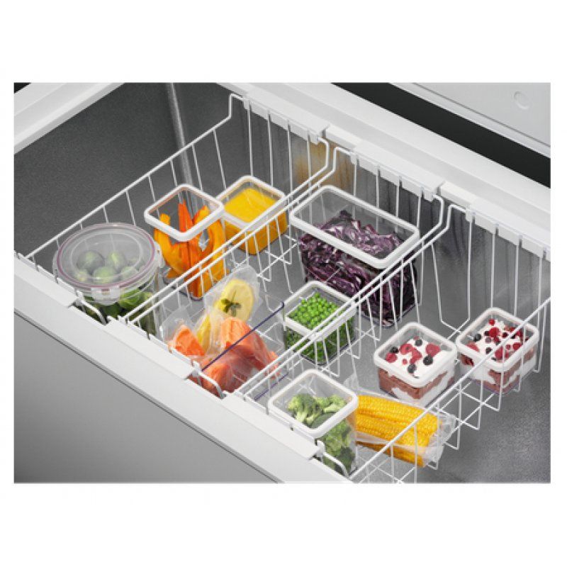 Electrolux LCB3LE38W0 Chest freezer Freestanding 371 L E White