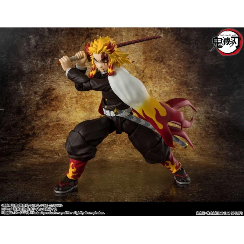 DEMON SLAYER - Kyojuro Rengoku - Figurine S.H. Figuarts 15cm