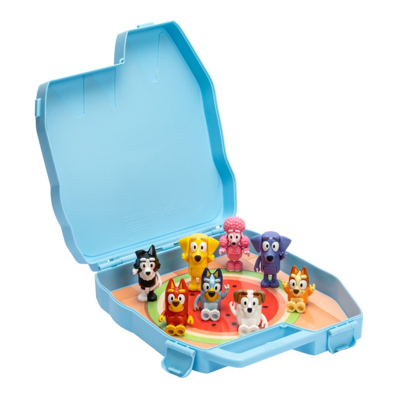 Bluey playset Ultimate Play & Go Collector Case