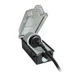 Outdoor socket lockable
