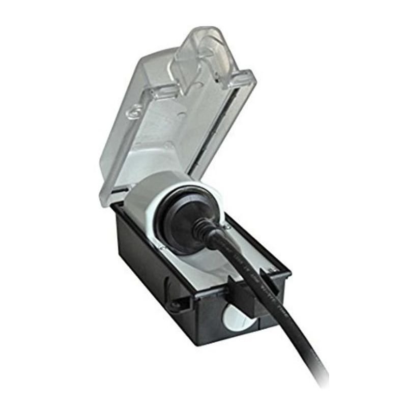 Outdoor socket lockable