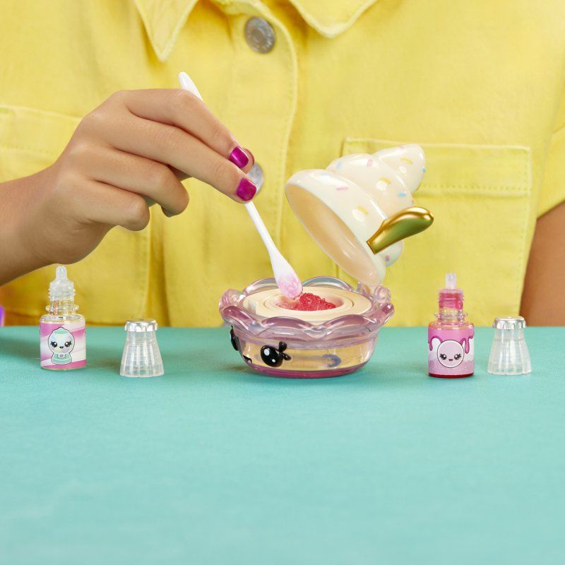 !!! MGA Yummiland Doll/Lipgloss Bianca 120735 /4