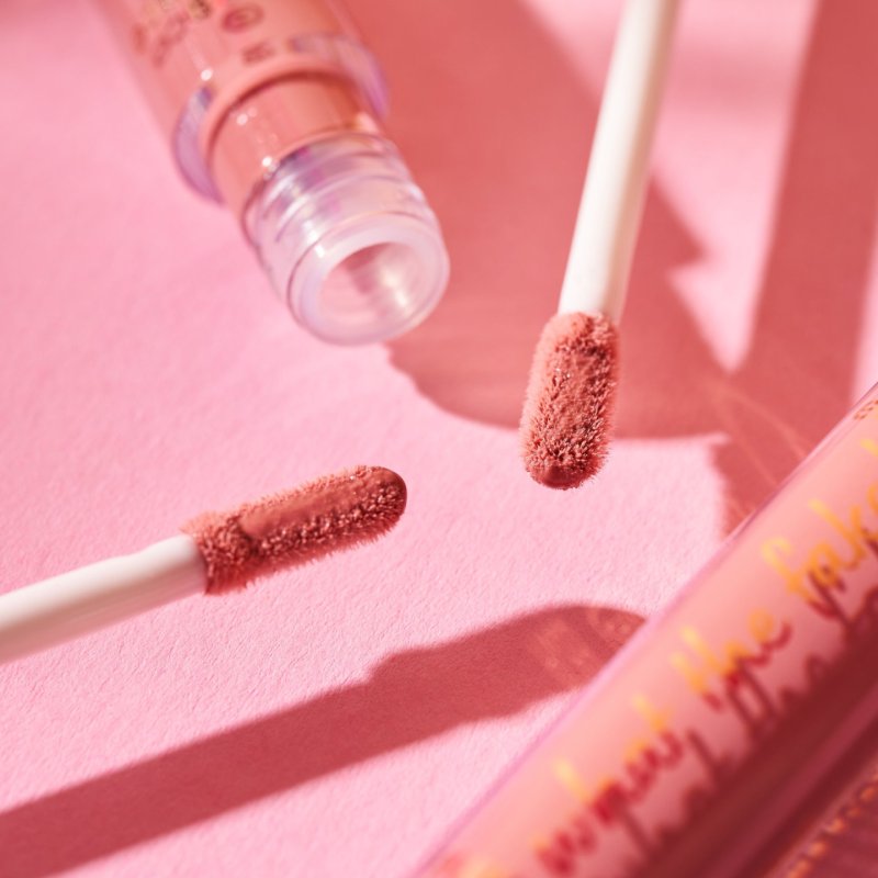 Essence what the fake! PLUMPING LIP FILLER brillant à lèvres 4,2 ml 02 oh my nude!
