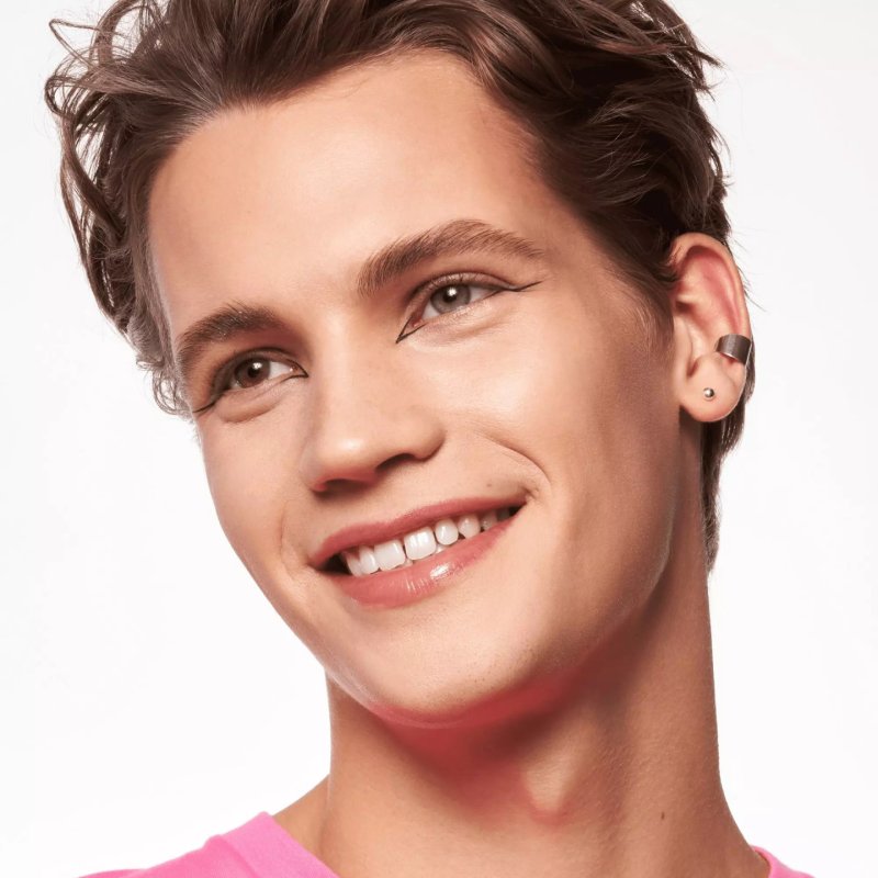 essence the SUPER BALM Glossy Lip Treatment 5ml