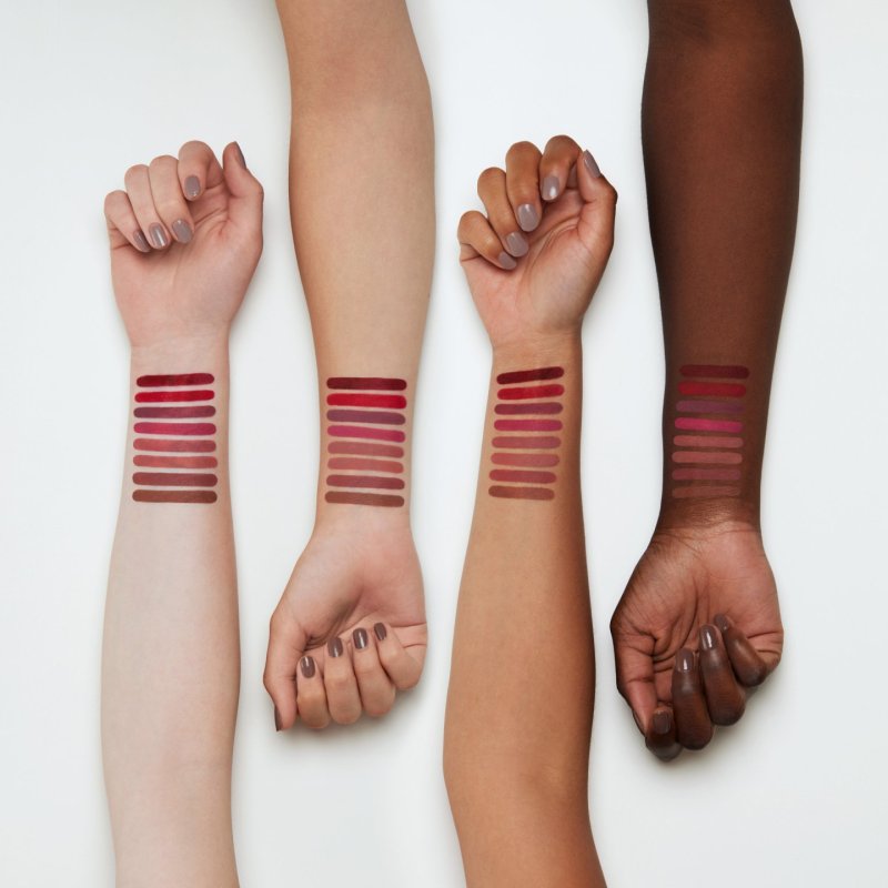 Essence 8H Matte Comfort Lip Pencil 03 Soft Beige 0.3g