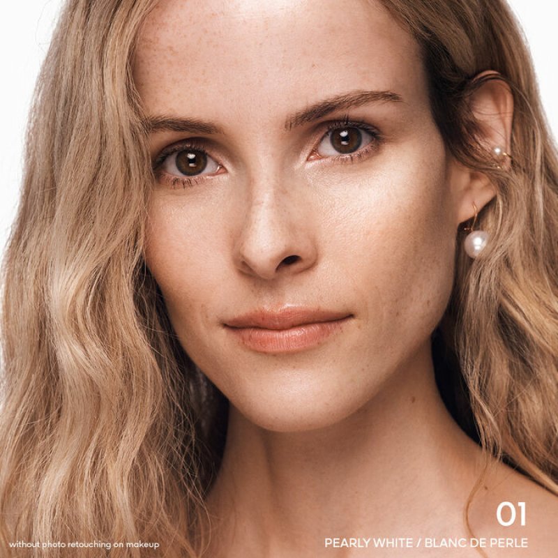 Guerlain Météorites Light-revealing Pearls Of Powder 01 Pearly White