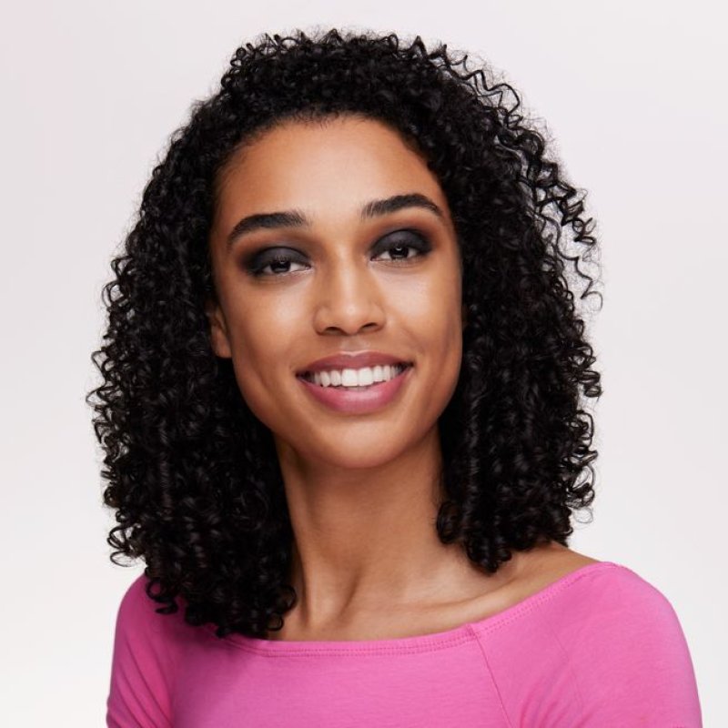 Essence Soft Touch Eyeshadow No.06 Pitch Black