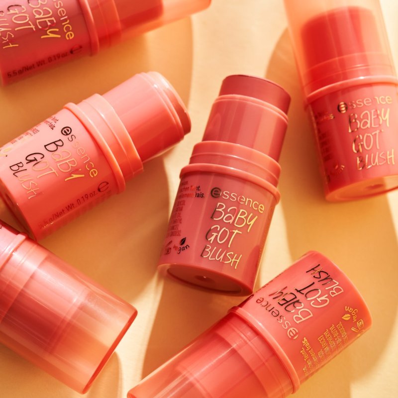 Essence baby got blush fard 5,5 g 30 rosé all day Crème