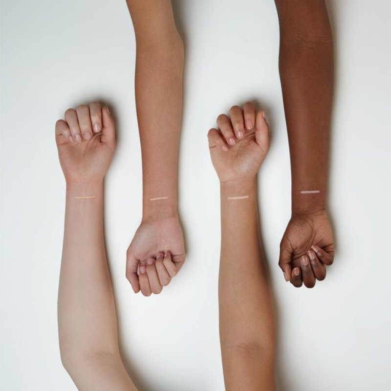 Essence Inner Eye Brightening Pen eyeliner 1.02 g Solid 01 everybody's shade