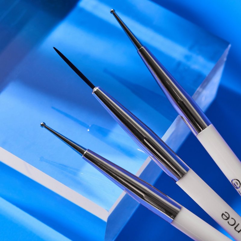 Essence NAIL ART duo designer