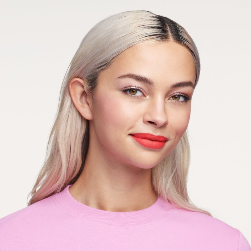 Essence luminous EYE TINT ombre à paupière 6 ml 02 Gleaming Charm Brillant