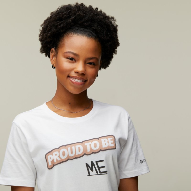 Essence Pretty Natural 240 Warm Honeycomb 30ml