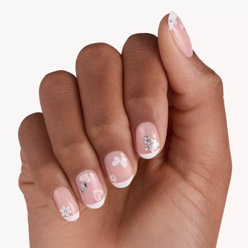 Essence Today's Mood Cute Nail Sticker White Covering Easy to Remove