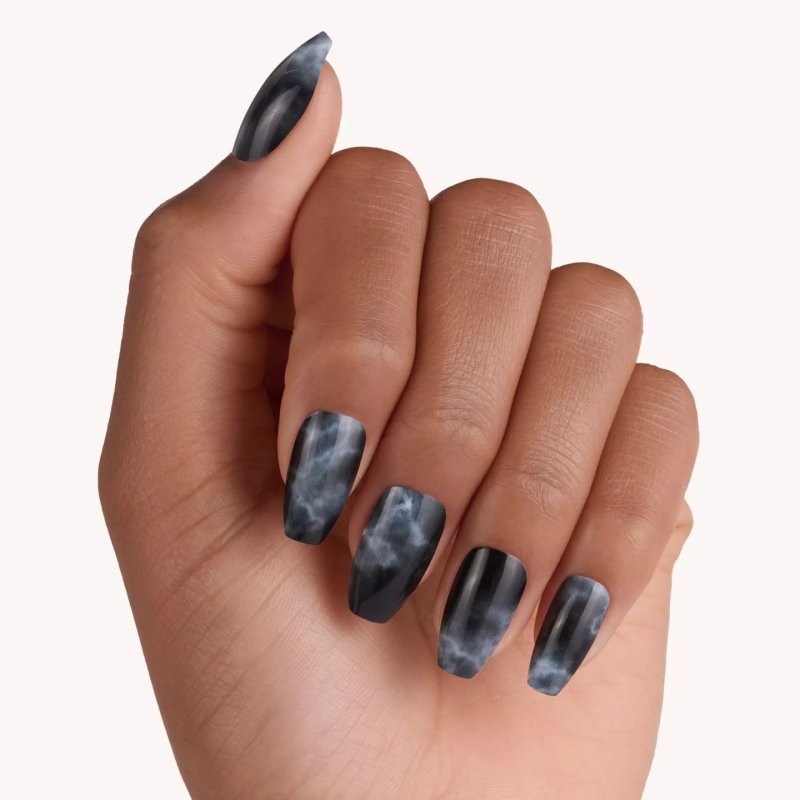 Essence Nails in Style Artificial Fingernails 17 You're Marbellous