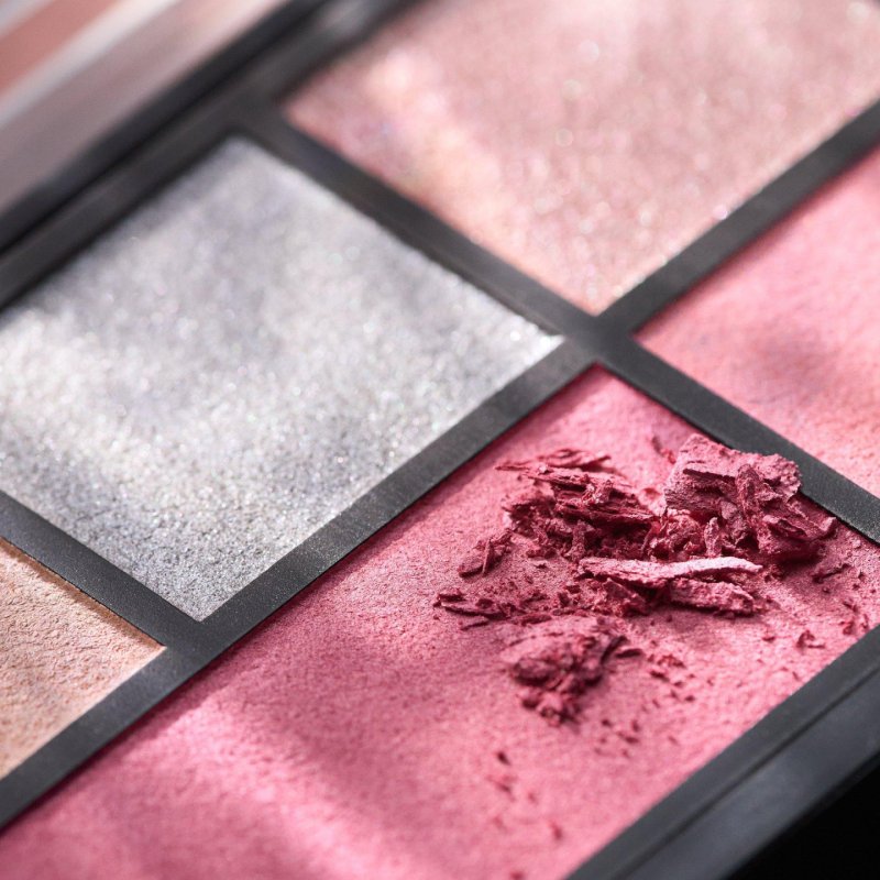 Catrice The Soft Peony Eyeshadow Palette Pink 8 Pink Shades High Pigment Shimmer Intense Color Glitter Vegan