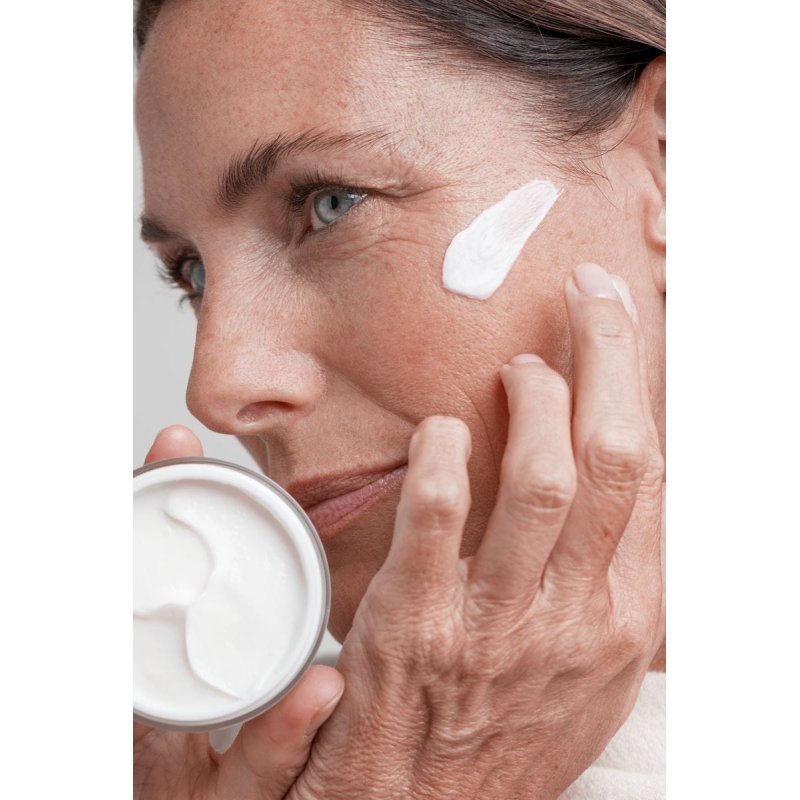 Nivea Cellular Expert Lift Multi-Effect Anti Age Day Cream with SPF 30 Moisturizer 50ml