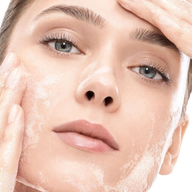 Guerlain Abeille Royale Cleansing Care-In-Mousse 175 Milliliters