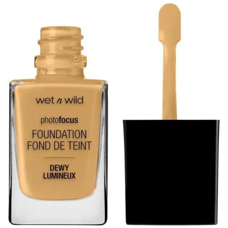 wet n wild Photo Focus Foundation DEWY, 528 Desert Beige, 30ml