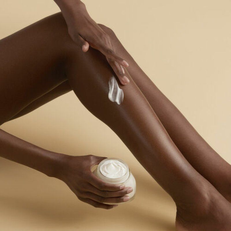 L'occitane Almond Body Cream Nourishing Milk for Soft and Silky Skin 200ml