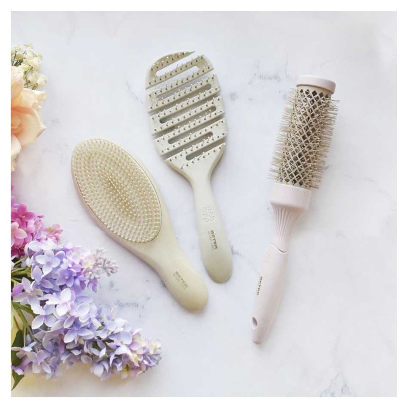 Natural Fiber and Nylon Bristle Skeleton Brush Beige