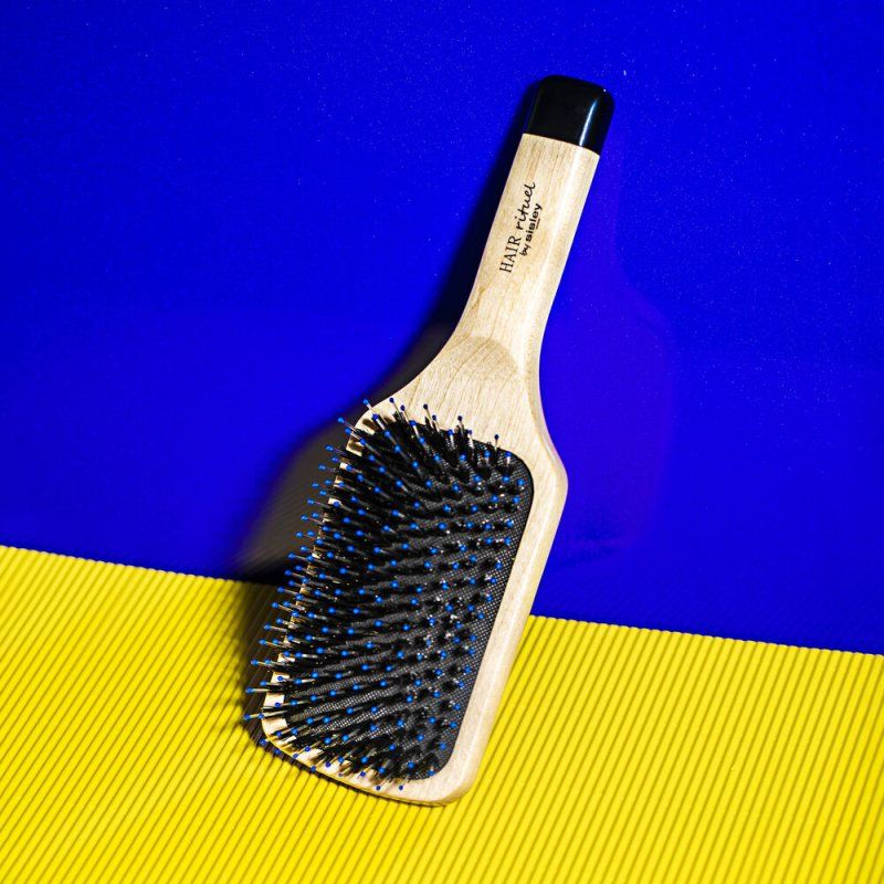 Sisley The Brush Universal Paddle hairbrush Black, Wood 1 pc(s)
