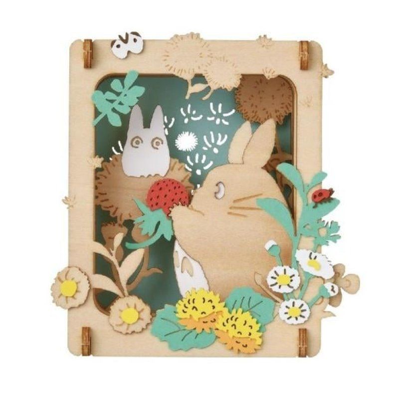 MON VOISIN TOTORO -Cueillette de fraises -Théâtre de papier Style Bois