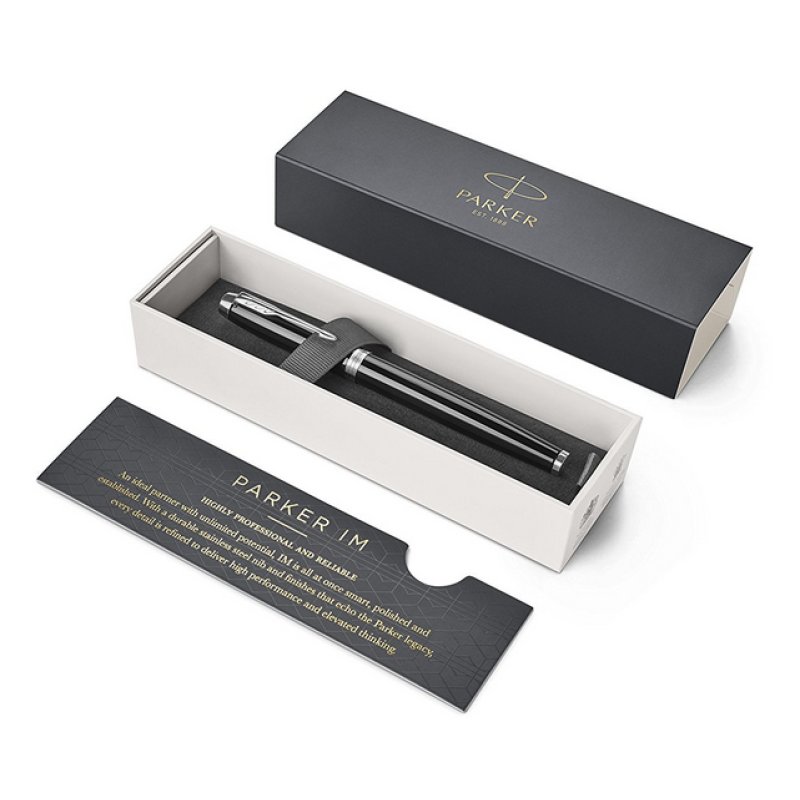 PARKER Stylo plume IM Laque Noire C.T.