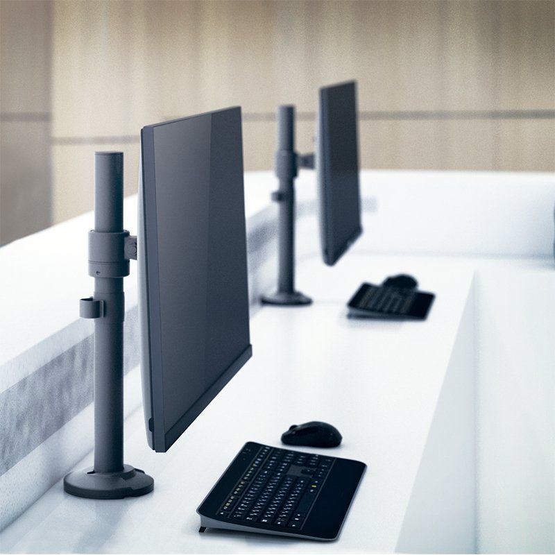 LogiLink BP0108 monitor mount / stand 81.3 cm (32") Desk Black