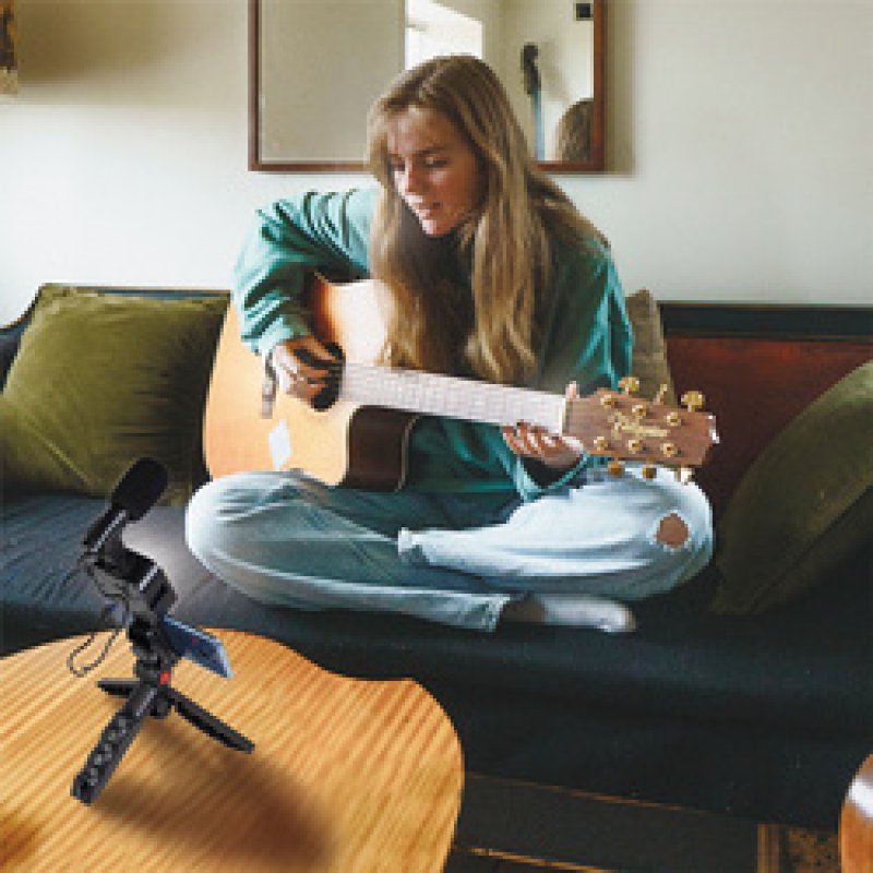 LogiLink Vlogger-Starter-Kit, with LED Light, microphone and handle