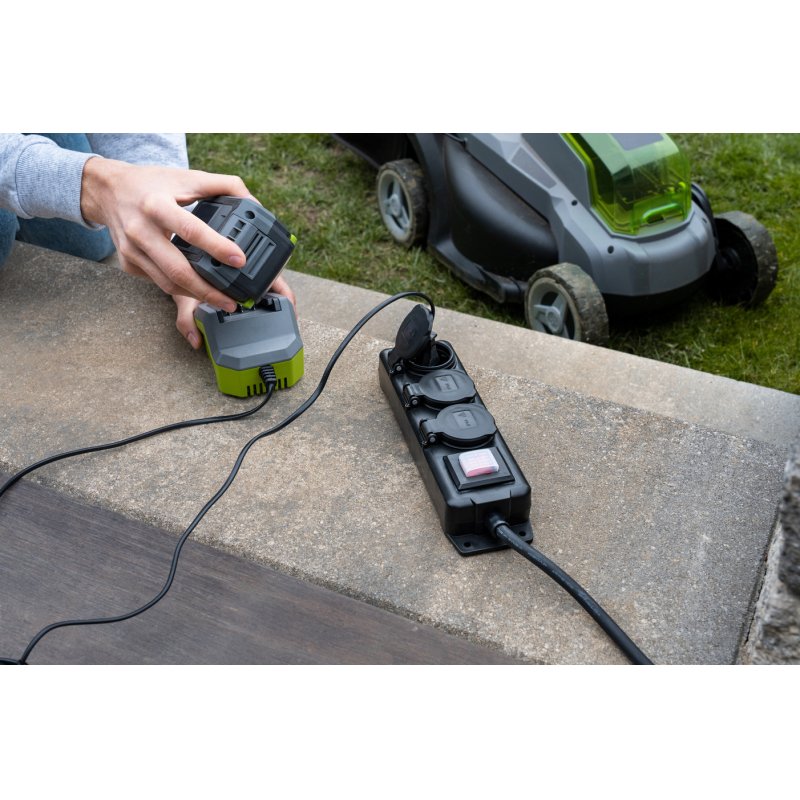 brennenstuhl Outdoor-Steckdosenleiste, 3-fach, IP44, schwarz