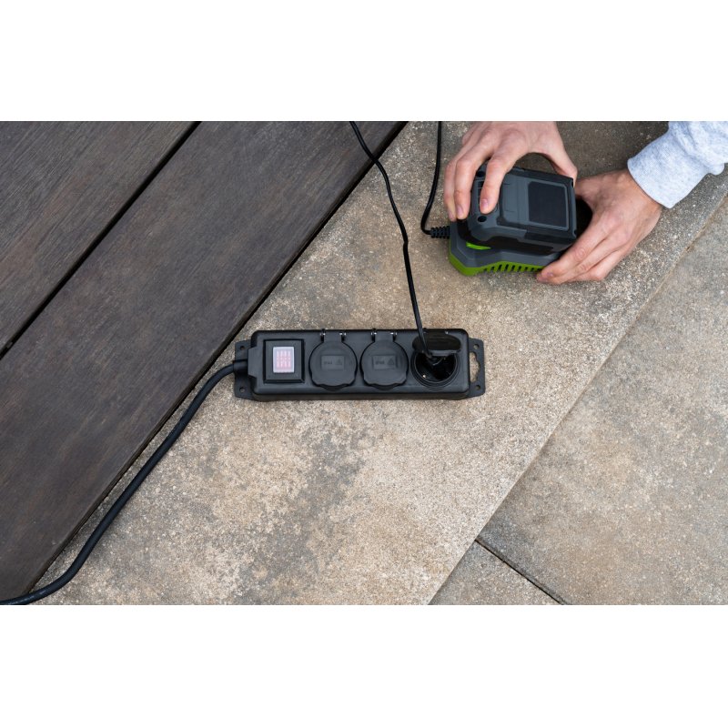 Brennenstuhl 1159950013 power extension 2 m 3 AC outlet(s) Indoor/outdoor Black